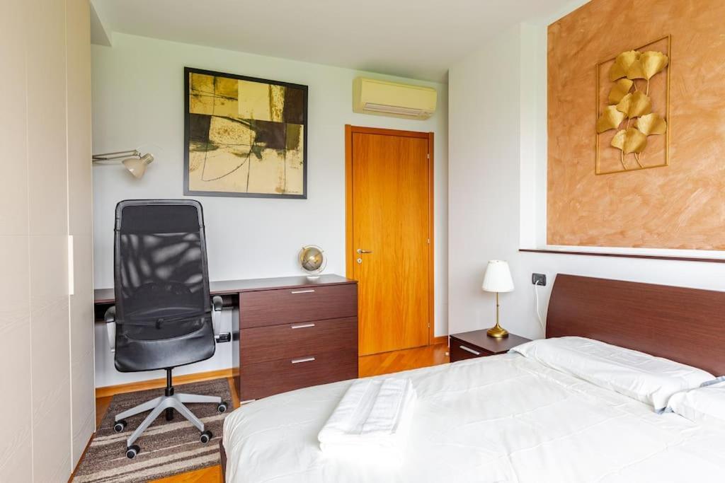Oasi Di Relax Con Box Privato E Balcone, Vicino M1 Apartment